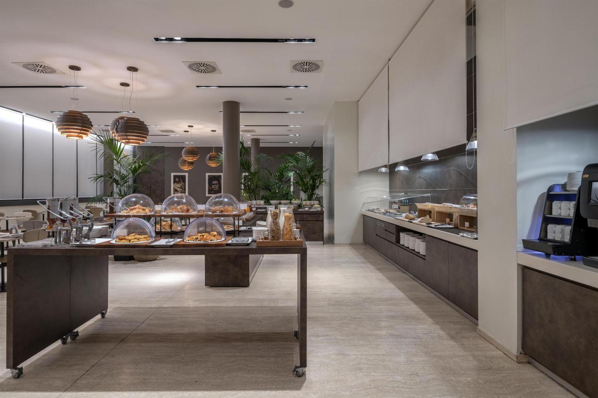 Hilton Garden Inn Milan North — Fotos 1